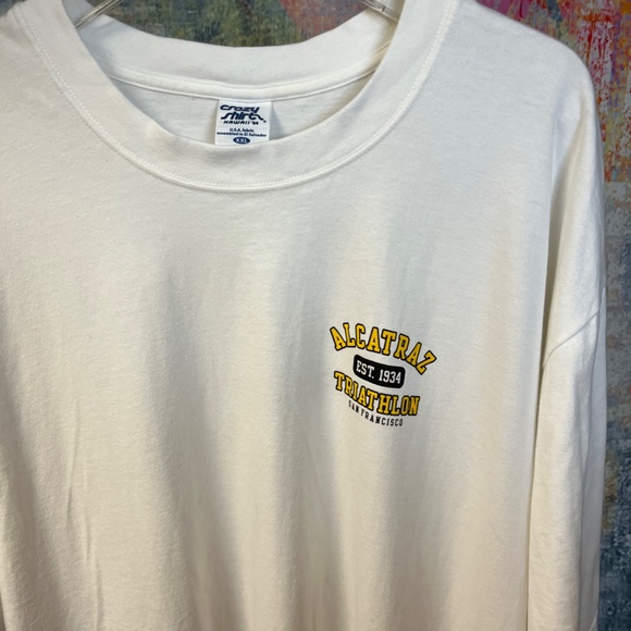 Vintage Alcatraz Shirt Size XXL White Y2K Triathalon Tee Pyscho Destination LA - Picture 2 of 4